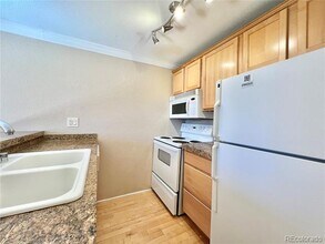 Building Photo - 1125 N Washington St