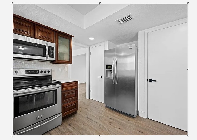 Building Photo - 1741 SW Brisbane St