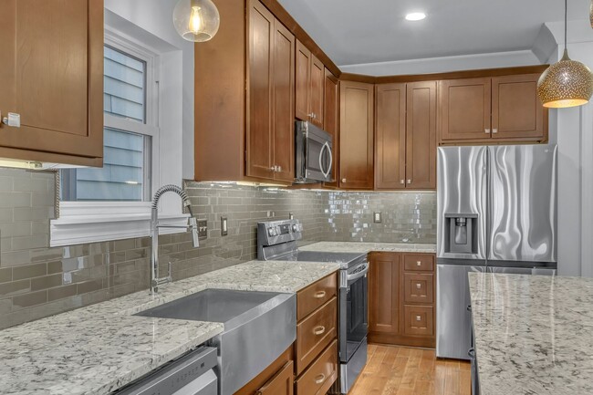 Building Photo - all new East/Cleveland Park Nashville 3 be...
