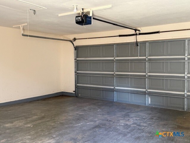 Building Photo - 101 A Maplewood Dr