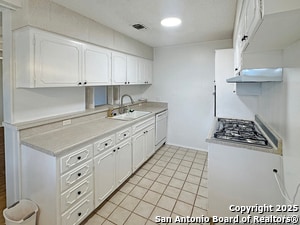 Building Photo - 3215 Quakertown Dr