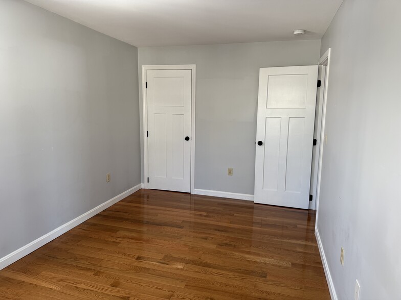 Bedroom 1 - 1276 Broadway