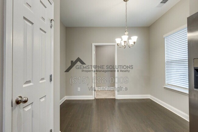 Building Photo - 714 Hahn Ct