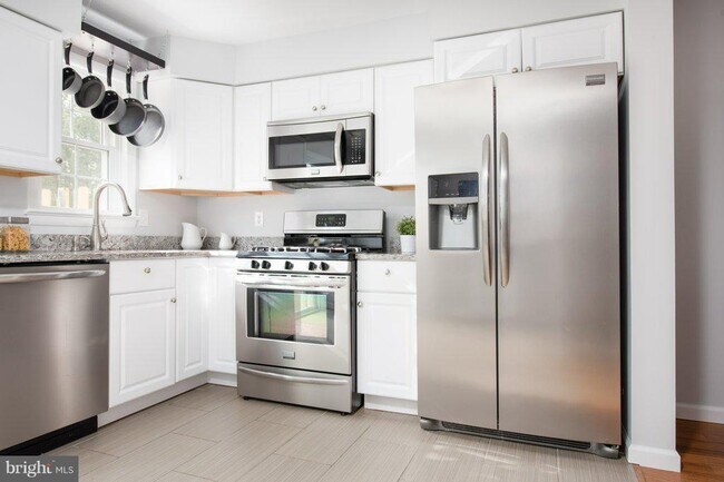 Building Photo - 7840 Liberty Springs Cir