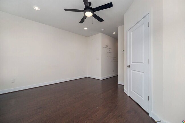 Building Photo - 5302 Masons Ln