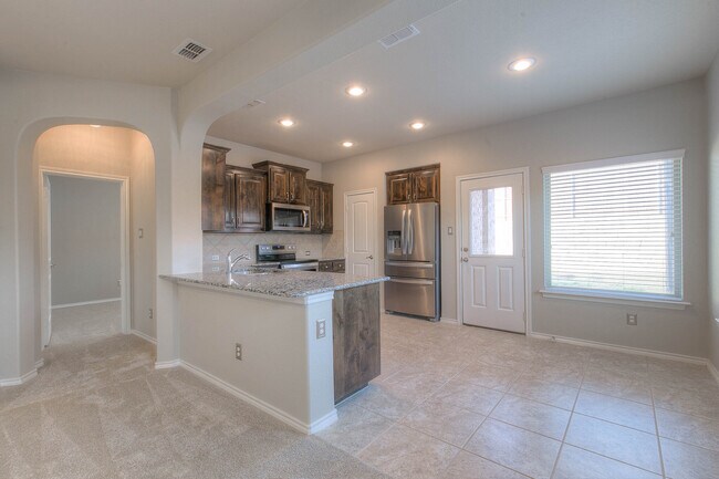 Building Photo - 1205 Glen Ct
