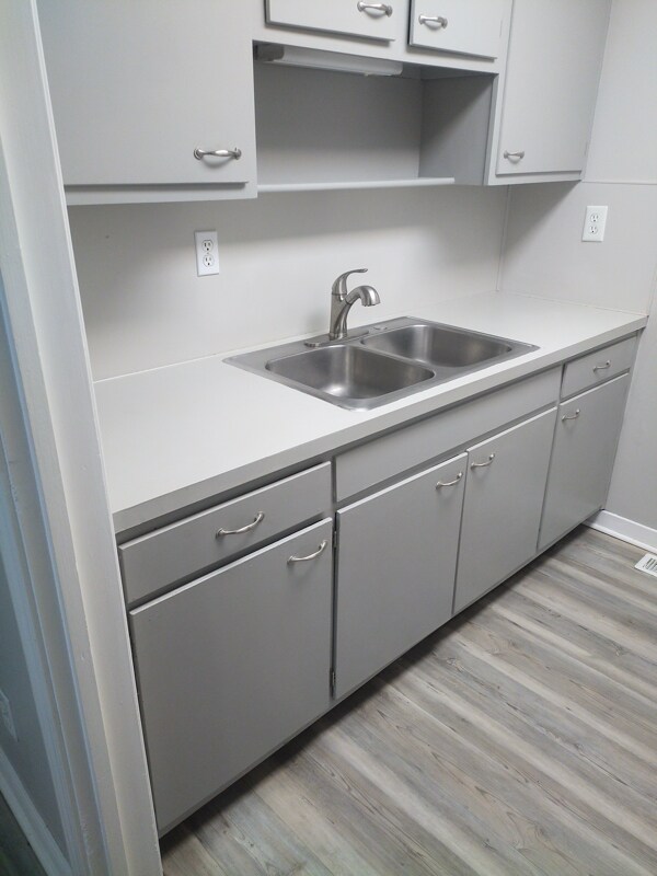 Building Photo - 2201 Alta Ave