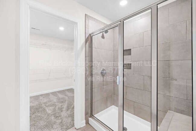 Building Photo - 1225 Colgher St