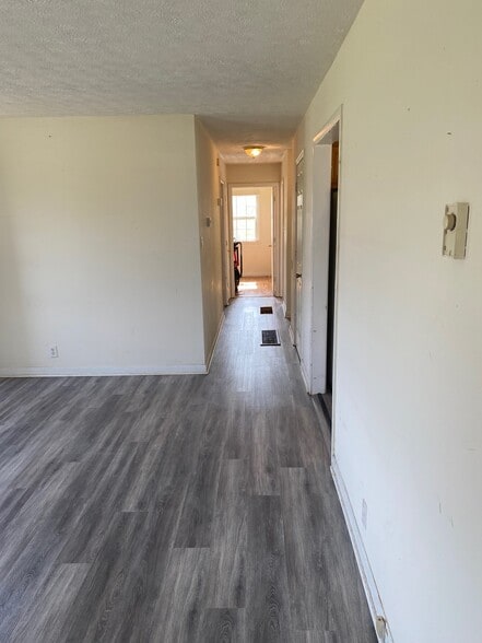 Building Photo - 1620 Neals Creek Rd