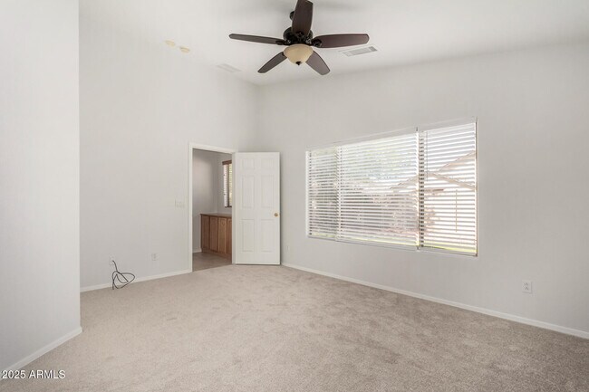 Building Photo - 12712 S 175th Dr