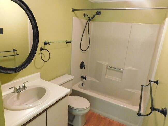 Building Photo - 3 Floor Condo Located In Country Setting -...