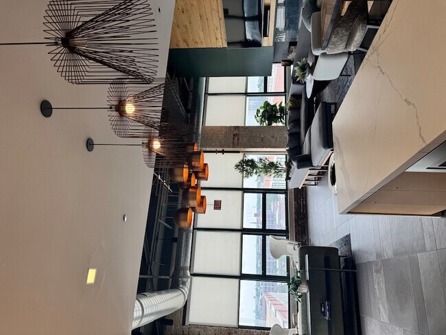 Building Photo - 4000 W Diversey Ave