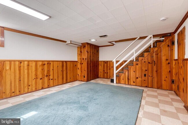 Building Photo - 130 Dumbarton Rd