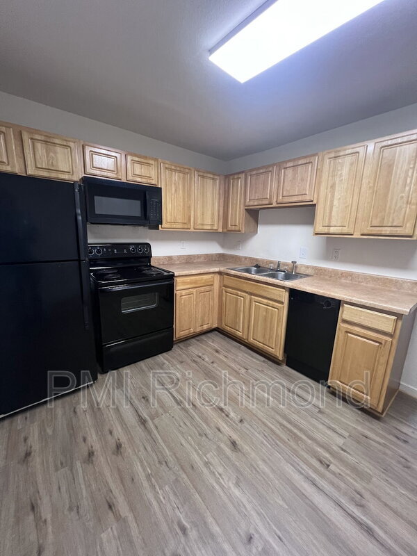 Building Photo - 3517 Briel St