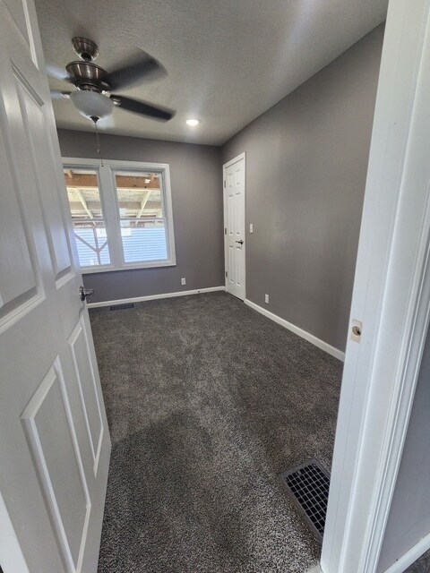 Building Photo - 308 Apple Ave