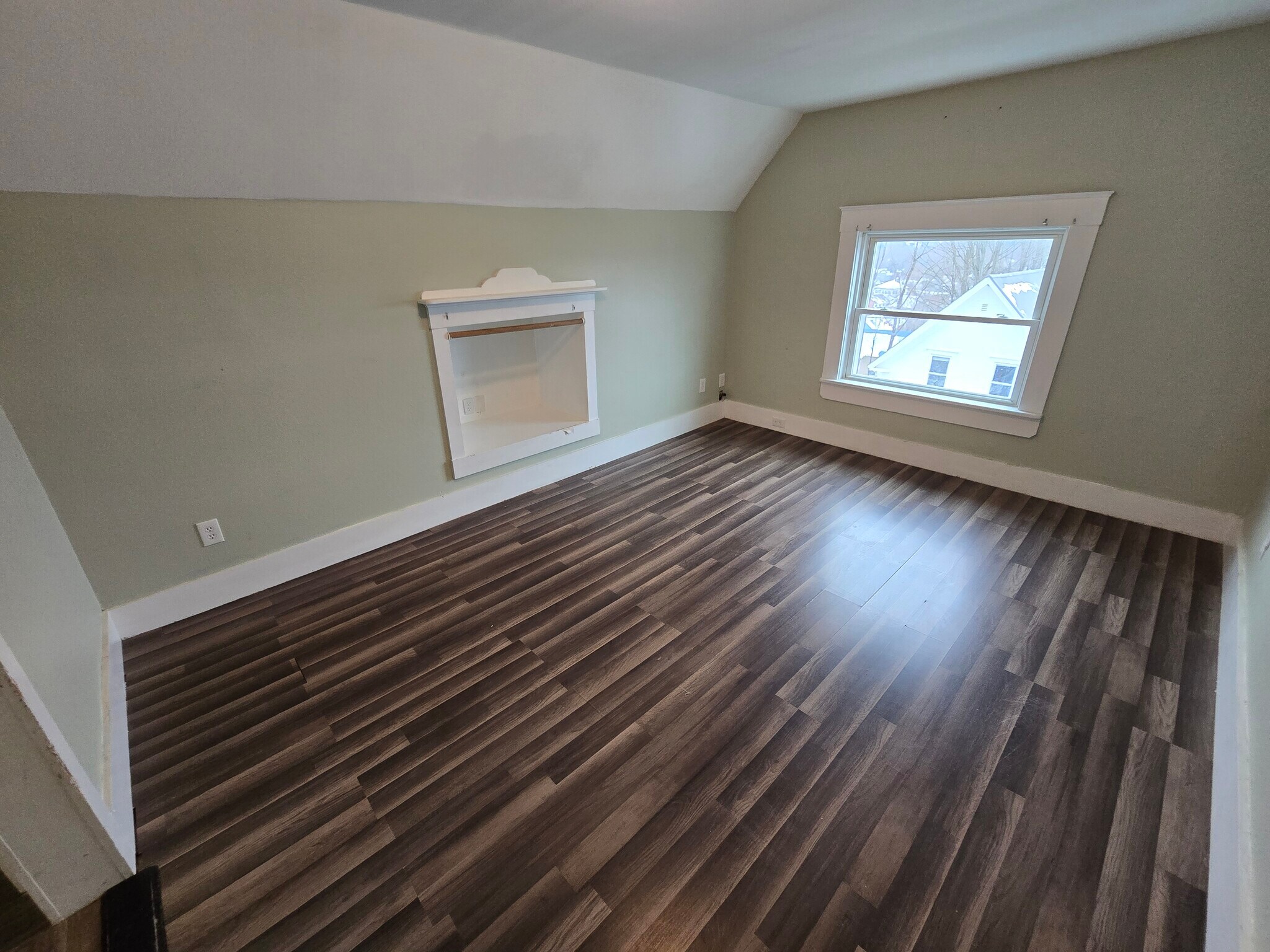 Building Photo - 6 Dixon St