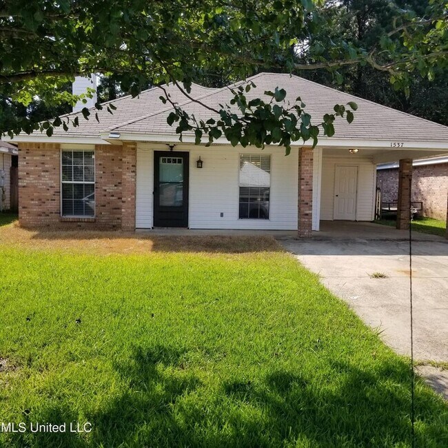Primary Photo - 1537 Chelsea Ln