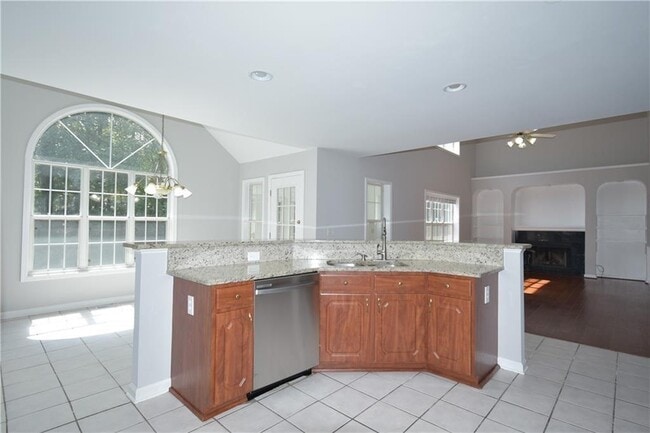 Building Photo - 2030 Hunters Trail Dr