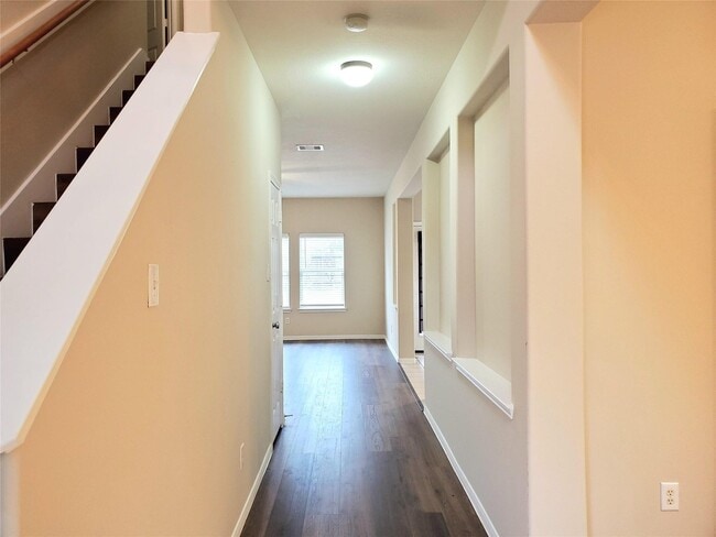 Building Photo - 14238 Englewood Park Ln