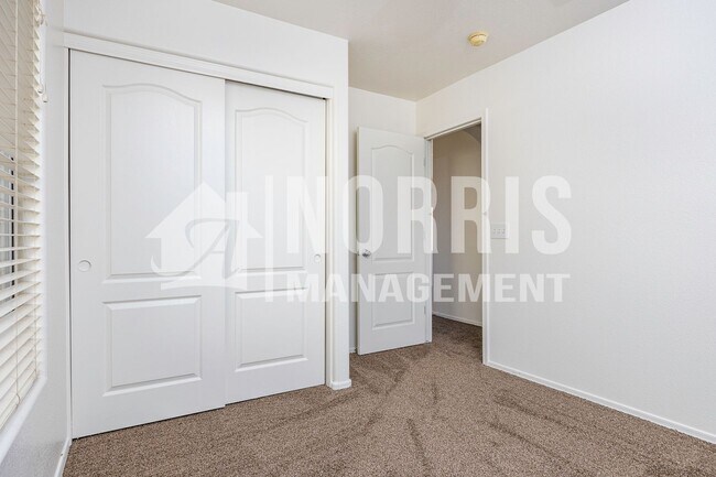 Building Photo - NO HOA in this Amazing Home in Santa Rosa ...