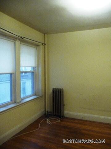 Building Photo - 1209 Boylston St