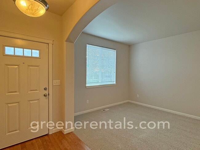 Building Photo - 4BR/2.5BA with Bonus Loft and Den in Lacey