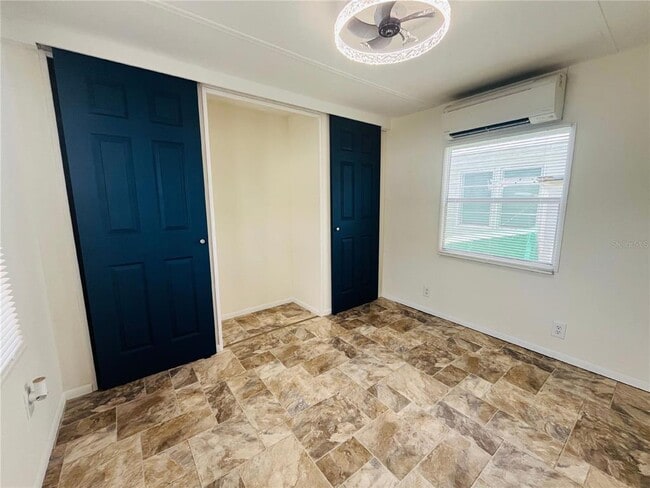 Building Photo - 550 Woodpecker Pike