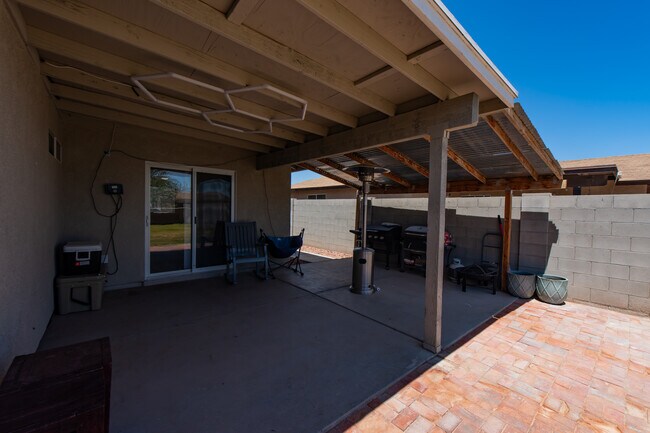Building Photo - 8845 E 38th Pl