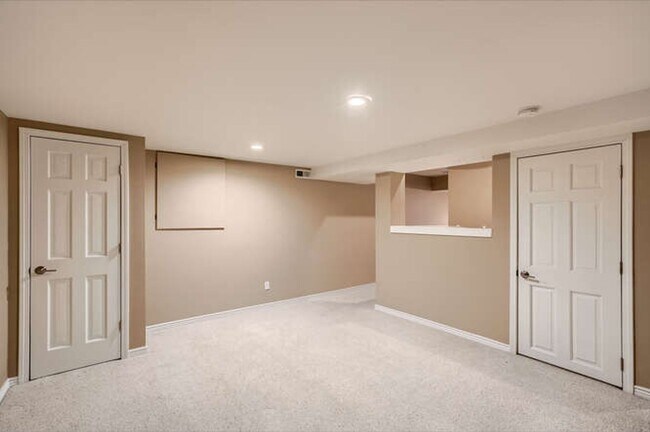 Building Photo - Beautiful Cherry Creek Home- Great Locatio...