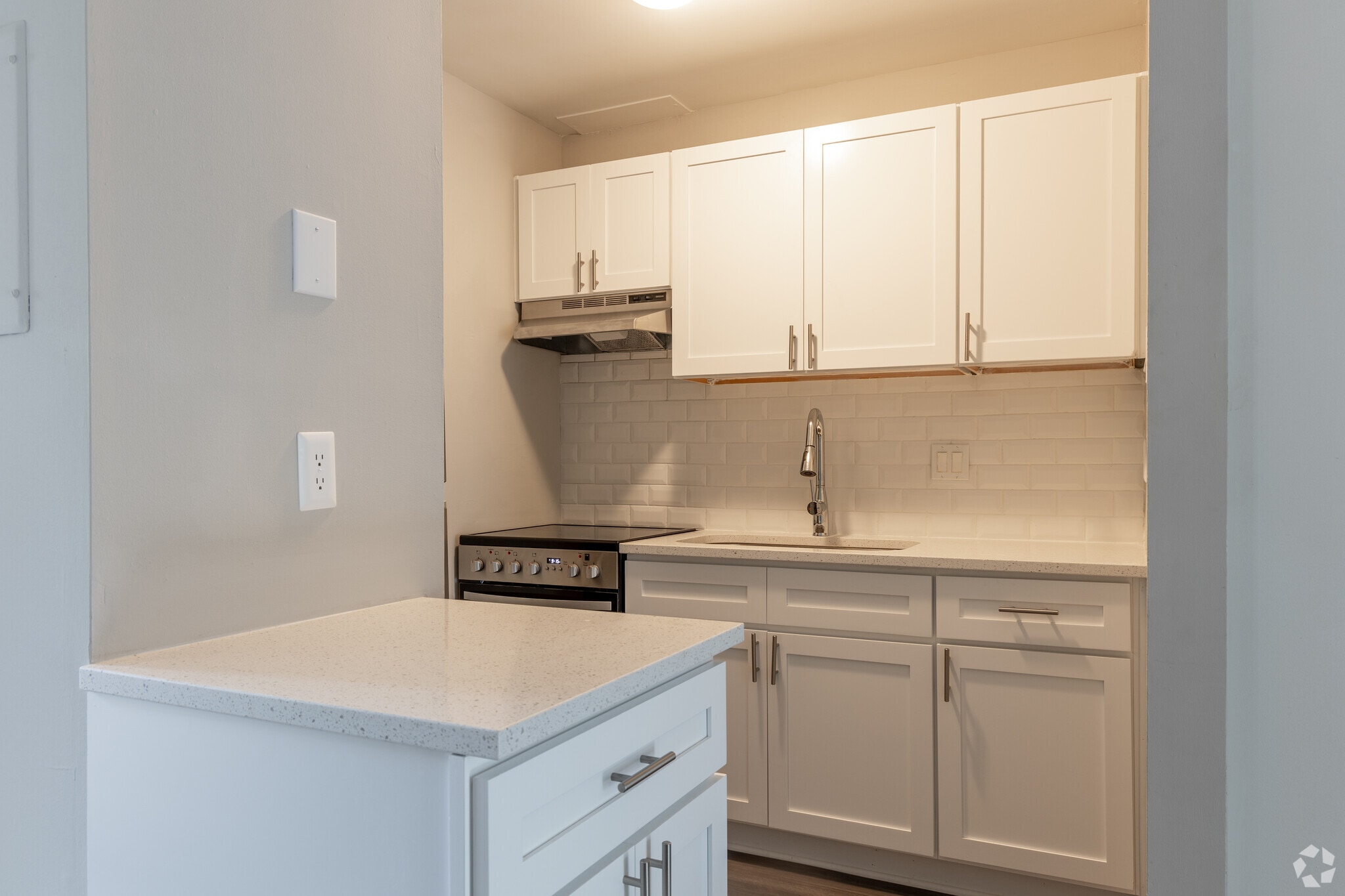 Studio - Forest Ridge