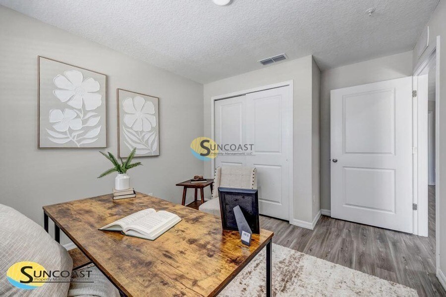 Building Photo - 9532 Hood Rd