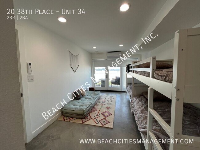 Building Photo - 20 38th Pl