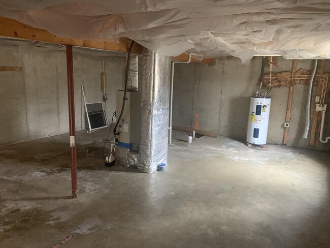 Building Photo - 70 Leslie Ln