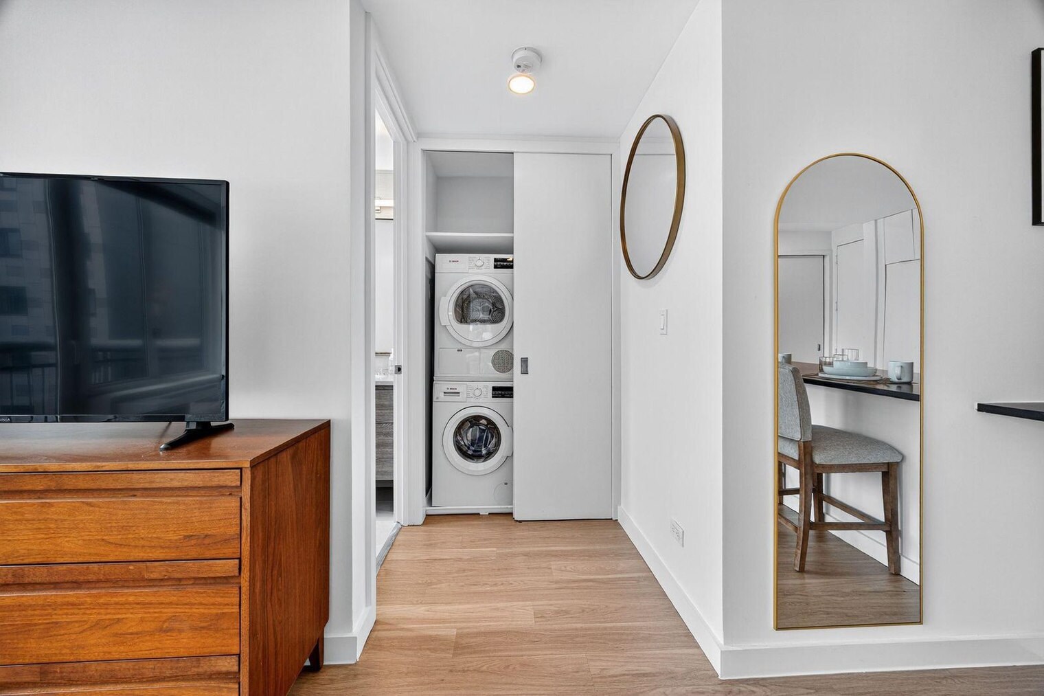 Building Photo - 68 W 37th St