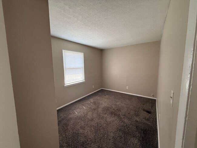 Building Photo - HOME IN BULLITT COUNTY-Hillview