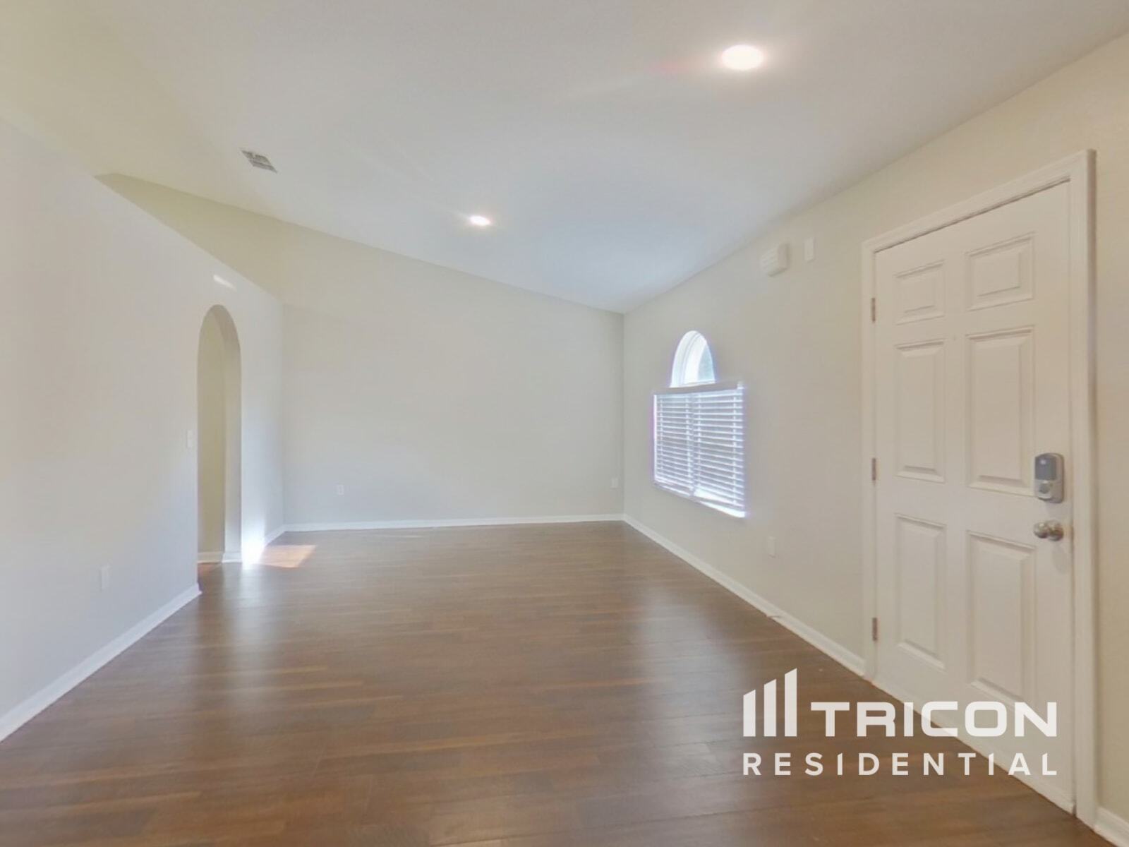 Building Photo - 1829 Western Hills Ln