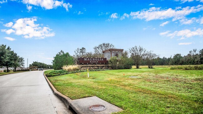 Building Photo - 132 Pine Bend Ct