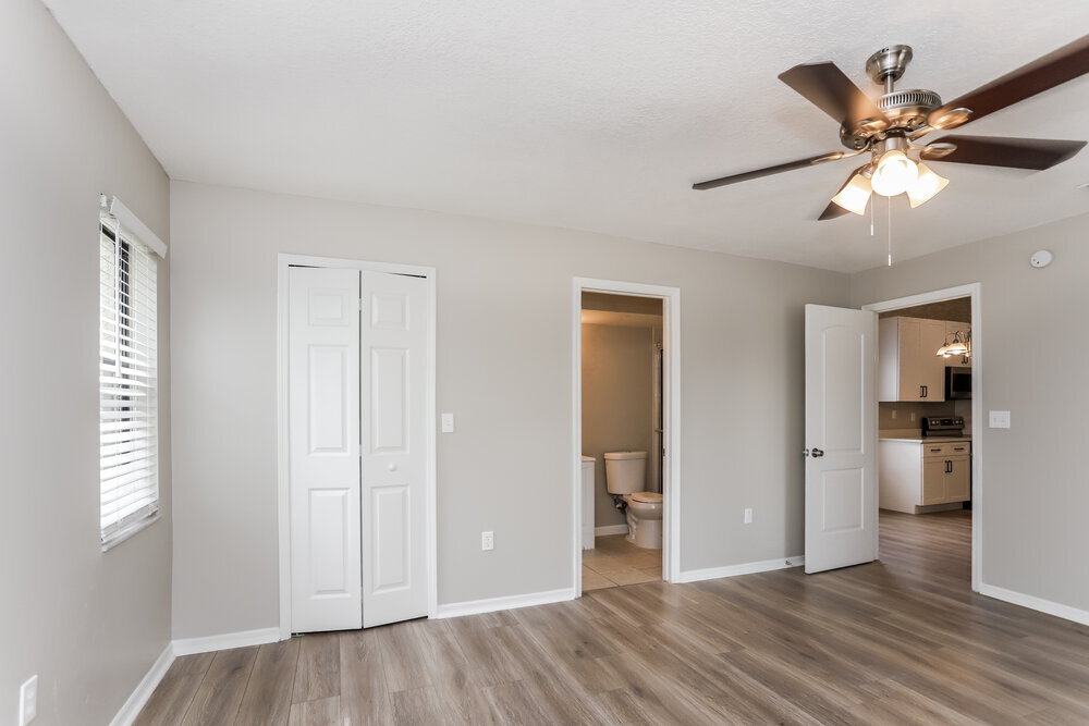 Building Photo - 12873 Pineway Dr