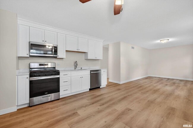 Building Photo - 3106 Maplecrest Rd