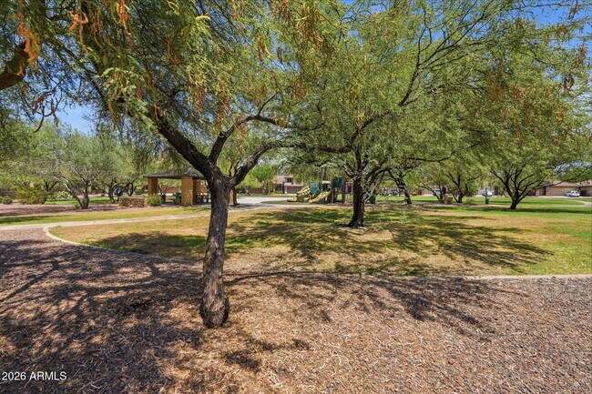 Building Photo - 39518 N White Tail Ln