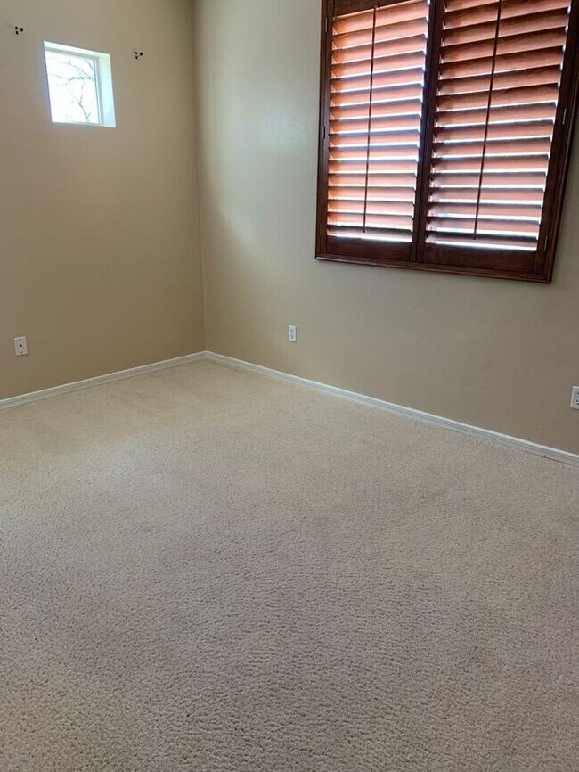 Building Photo - Great Eastside Home in Sierra Morado (Vail...