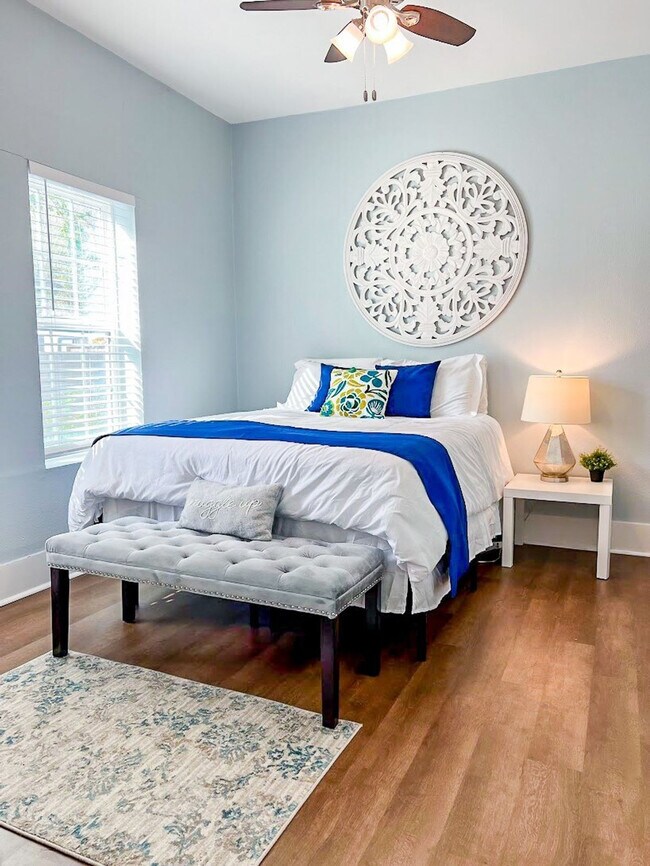 Building Photo - 1525 5th St