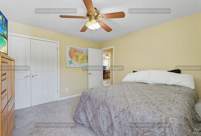 Building Photo - One of a kind home just steps away from Annadel State park