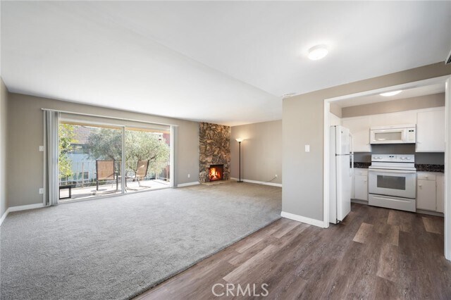 Building Photo - 22945 Nadine Cir