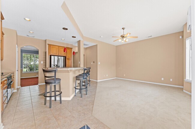 Building Photo - 2411 Clippers Square