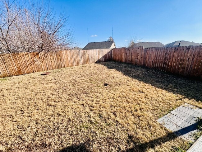 Building Photo - 9145 S 253rd E Ave