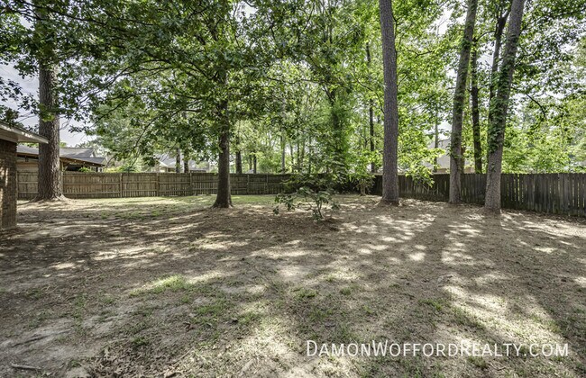 Building Photo - 502 Pelahatchie Shore Dr