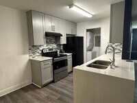 Building Photo - 5291 Images Cir