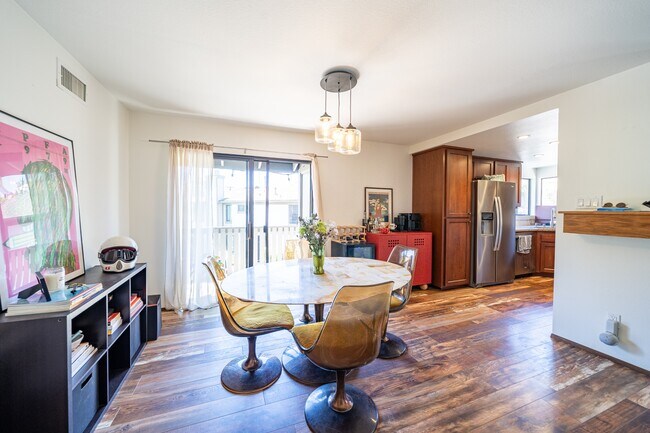 Building Photo - 3459 Reynard Way