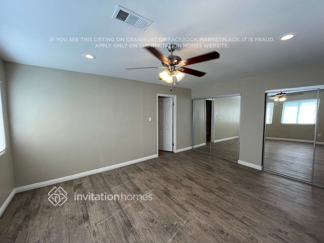 Building Photo - 3924 W 104th St